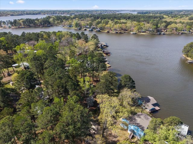 230 Lake Drive, Mount Vernon, TX 75457