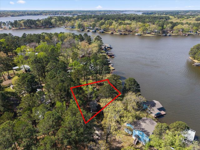 230 Lake Drive, Mount Vernon, TX 75457