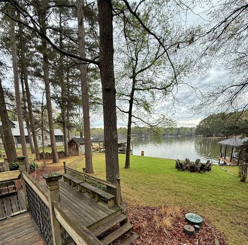 230 Lake Drive, Mount Vernon, TX 75457
