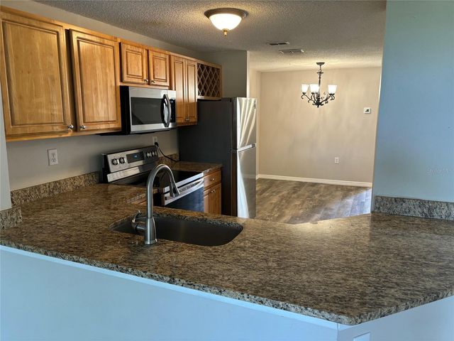 5459 BENTGRASS DRIVE 2-114, Sarasota, FL 34235