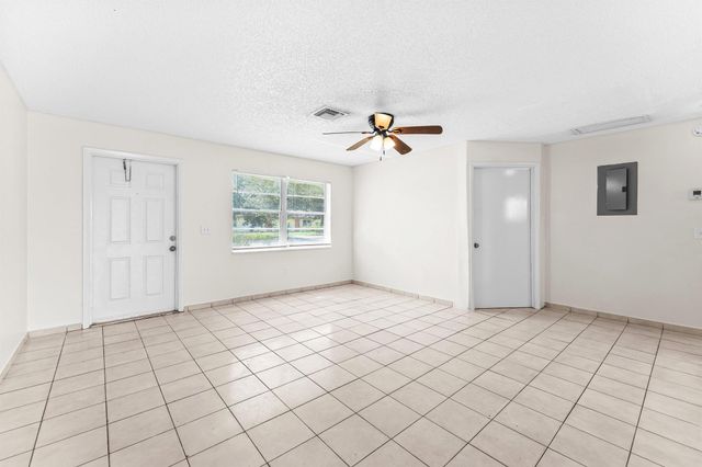 4783 Gulfstream Road, Lake Worth Beach, FL 33461