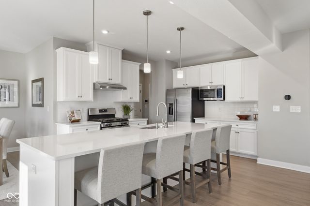 524 Wilsons Farm Drive, Fortville, IN 46040