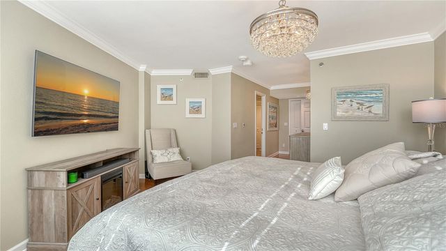 775 LONGBOAT CLUB ROAD 204, Longboat Key, FL 34228