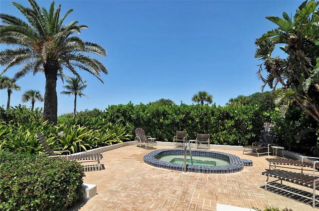 775 LONGBOAT CLUB ROAD 204, Longboat Key, FL 34228