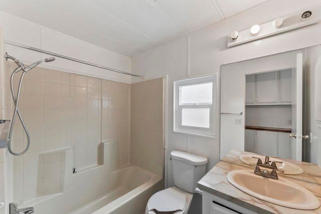 255 E Bradley Avenue SPC 113, El Cajon, CA 92021