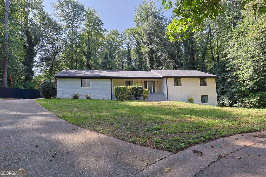 949 Marion Court, Lithia Springs, GA 30122 — exterior