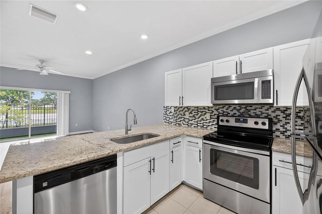 13123 KINGS CROSSING DRIVE, Gibsonton, FL 33534