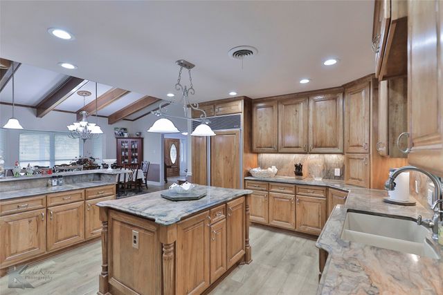 133 County Road 143, Lawn, TX 79530