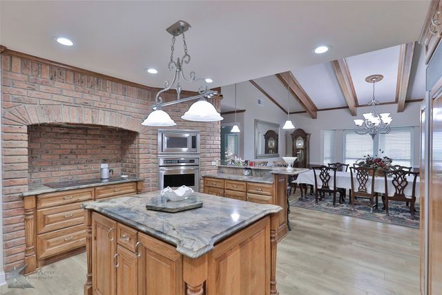 133 County Road 143, Lawn, TX 79530