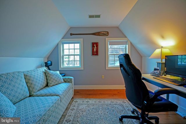 32 SHIPCARPENTER SQ, Lewes, DE 19958