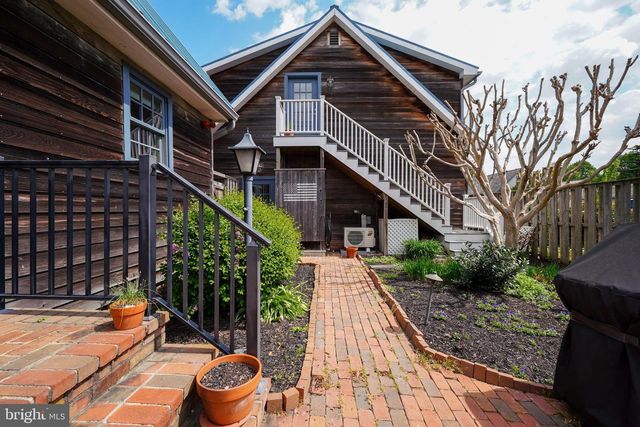 32 SHIPCARPENTER SQ, Lewes, DE 19958
