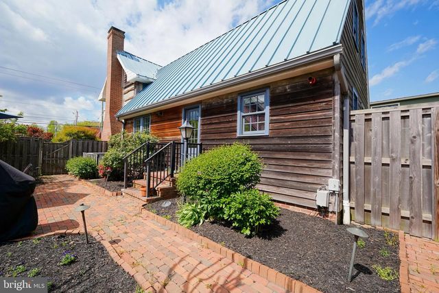 32 SHIPCARPENTER SQ, Lewes, DE 19958