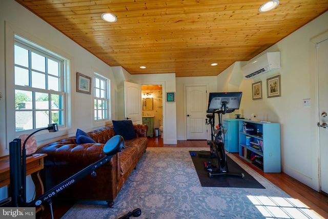 32 SHIPCARPENTER SQ, Lewes, DE 19958