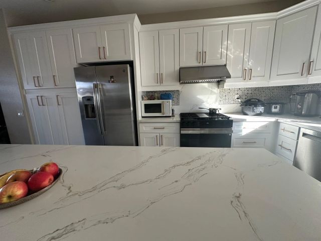 16755 Coyote Bush Dr 93, San Diego, CA 92127