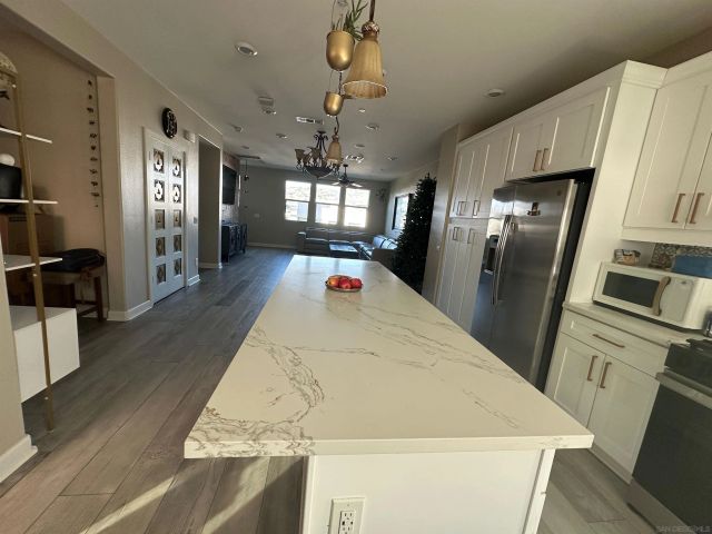 16755 Coyote Bush Dr 93, San Diego, CA 92127