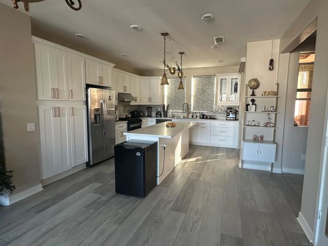 16755 Coyote Bush Dr 93, San Diego, CA 92127