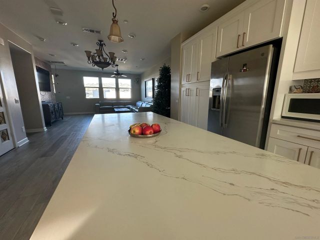 16755 Coyote Bush Dr 93, San Diego, CA 92127