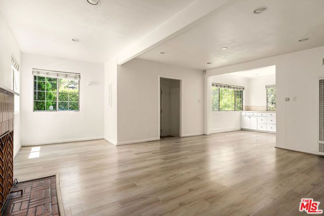 358 N San Vicente Boulevard, West Hollywood, CA 90048