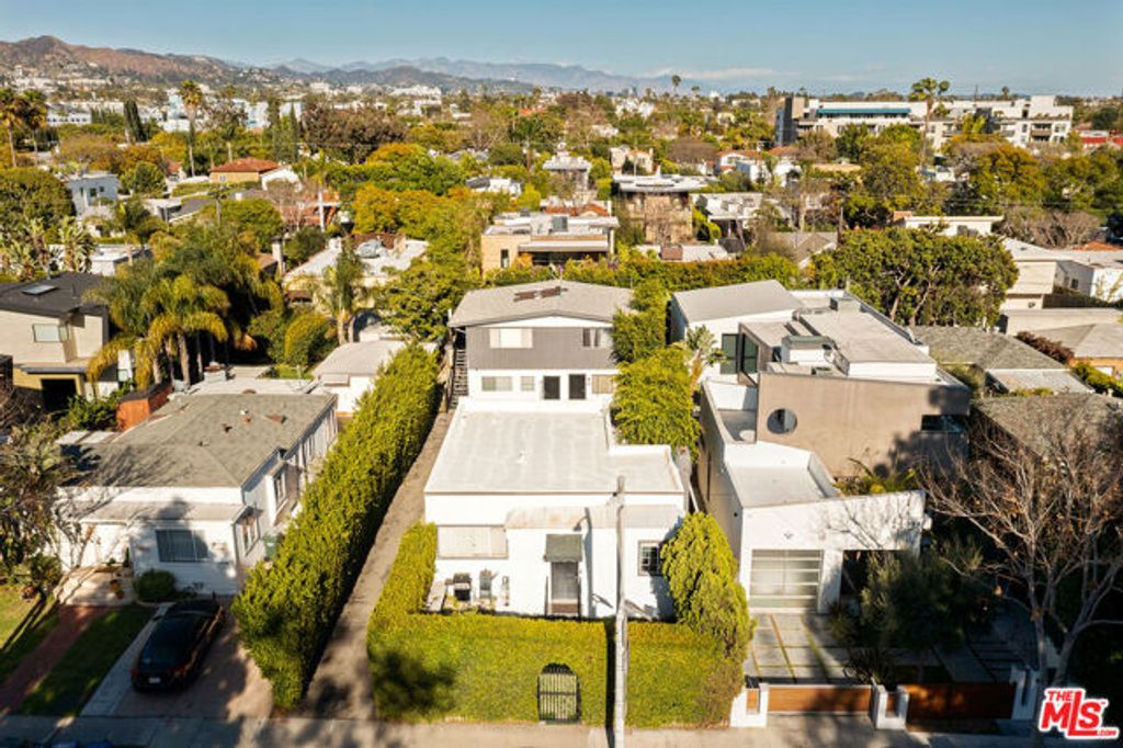 358 N San Vicente Boulevard, West Hollywood, CA 90048