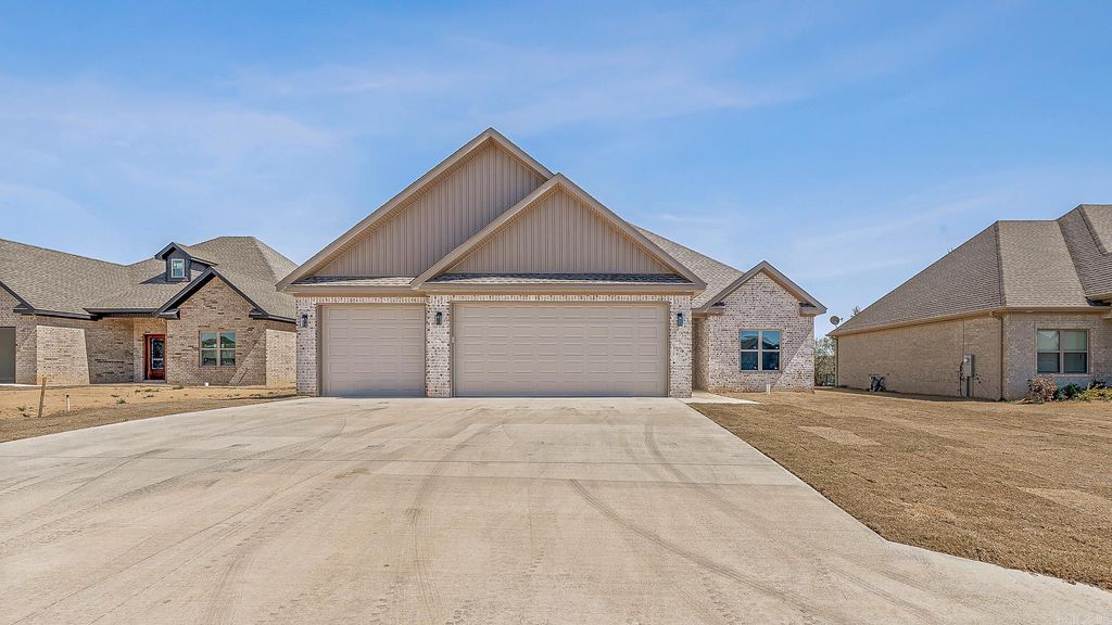 101 Rivercrest Drive, Brookland, AR 72417