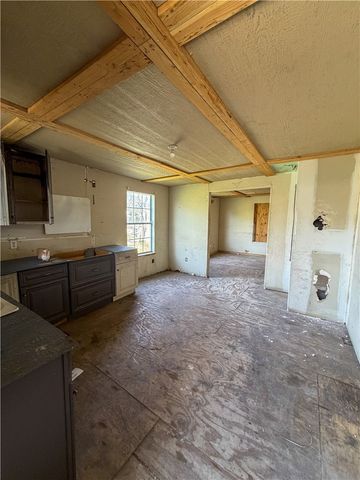 3037 Macarthur St, Corpus Christi, TX 78405