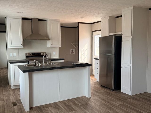 43249 E Garretts Lake Road, Shawnee, OK 74804