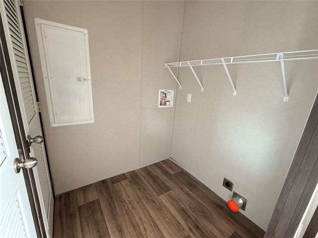 43249 E Garretts Lake Road, Shawnee, OK 74804