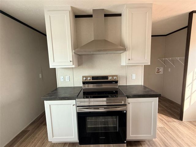 43249 E Garretts Lake Road, Shawnee, OK 74804