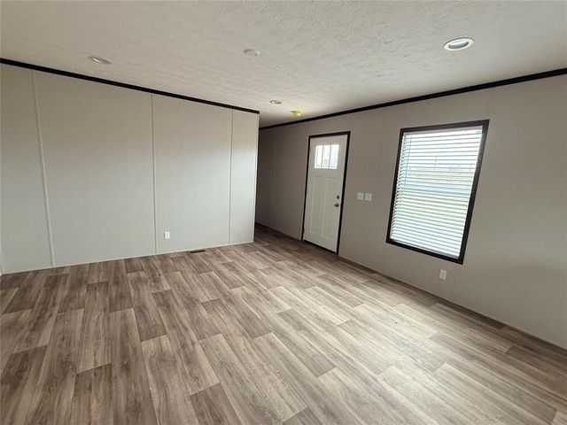 43249 E Garretts Lake Road, Shawnee, OK 74804