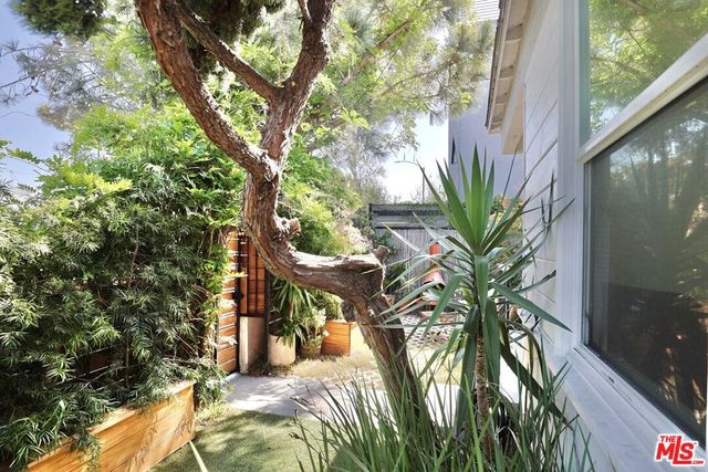 510 Venice Way, Los Angeles, CA 90291