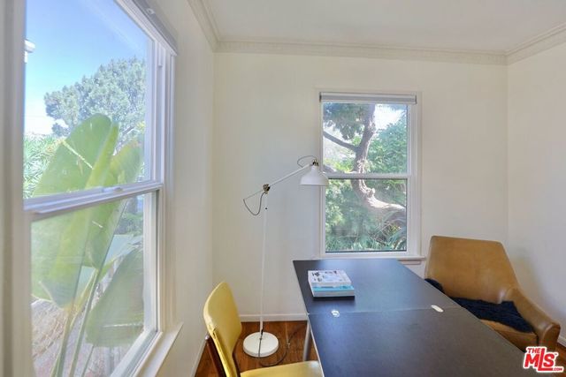 510 Venice Way, Los Angeles, CA 90291