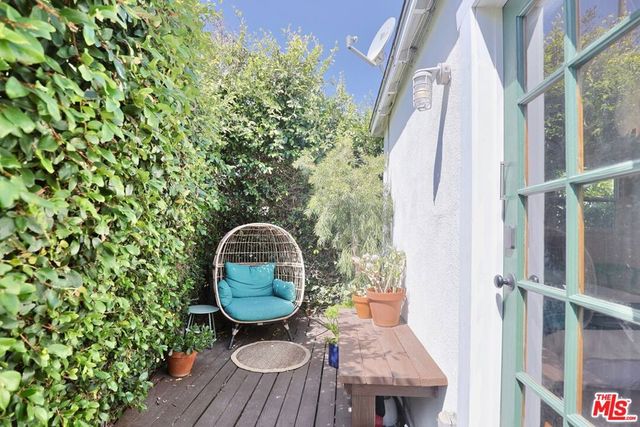 510 Venice Way, Los Angeles, CA 90291