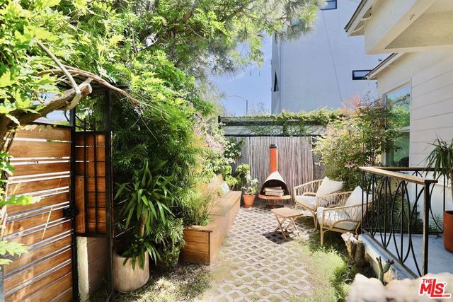 510 Venice Way, Los Angeles, CA 90291