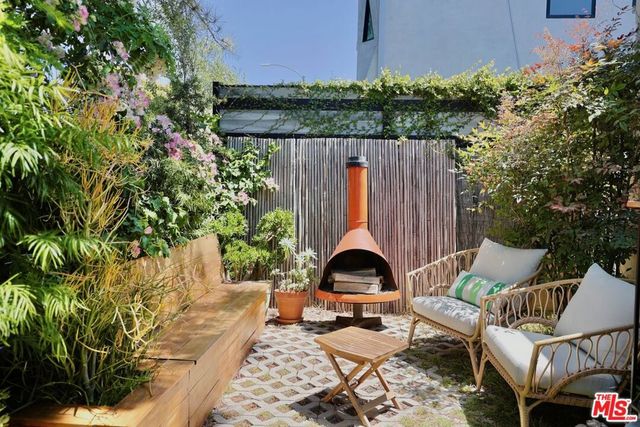 510 Venice Way, Los Angeles, CA 90291