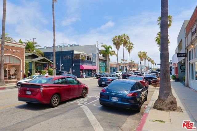 510 Venice Way, Los Angeles, CA 90291