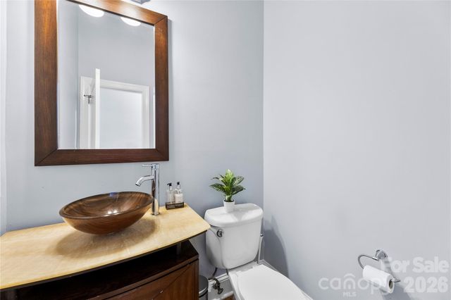 16300 Autumn Creek Court, Charlotte, NC 28278