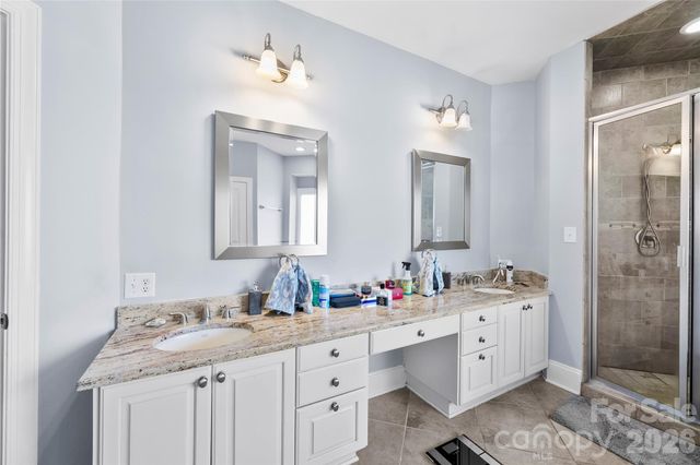 16300 Autumn Creek Court, Charlotte, NC 28278