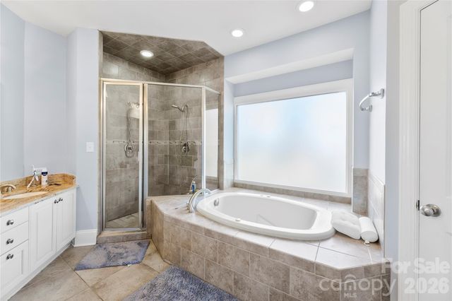16300 Autumn Creek Court, Charlotte, NC 28278