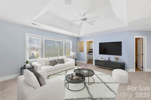 16300 Autumn Creek Court, Charlotte, NC 28278