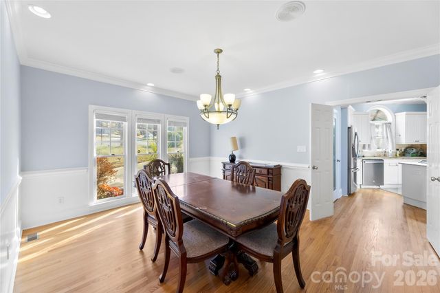 16300 Autumn Creek Court, Charlotte, NC 28278