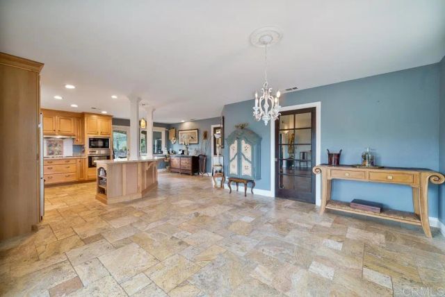 2719 Via Del Robles, Fallbrook, CA 92028