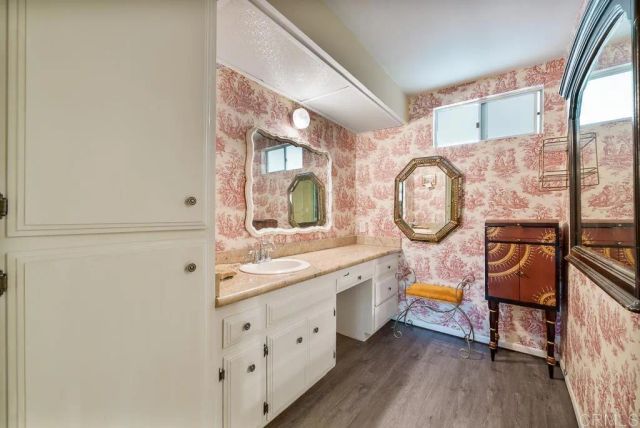 2719 Via Del Robles, Fallbrook, CA 92028