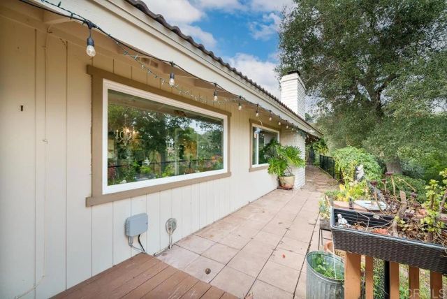 2719 Via Del Robles, Fallbrook, CA 92028