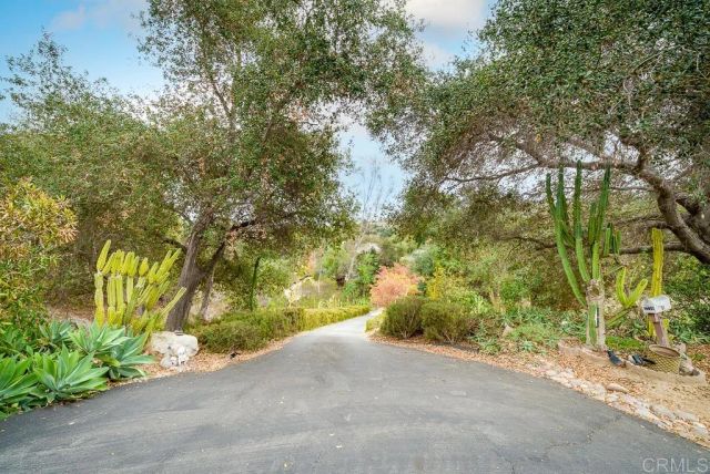 2719 Via Del Robles, Fallbrook, CA 92028