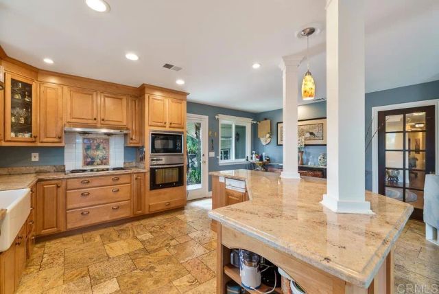 2719 Via Del Robles, Fallbrook, CA 92028