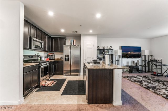 4636 Dover Straight Street, Las Vegas, NV 89115