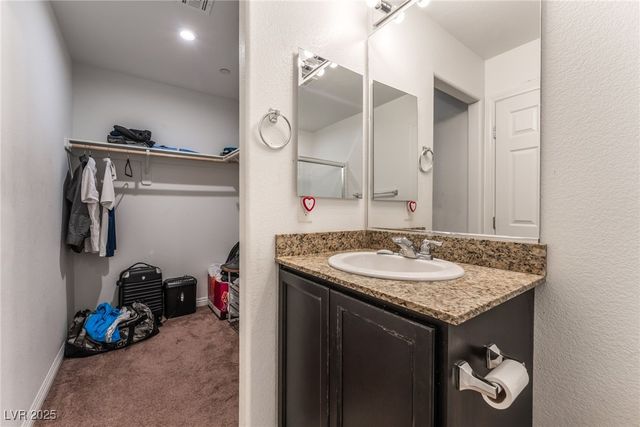 4636 Dover Straight Street, Las Vegas, NV 89115