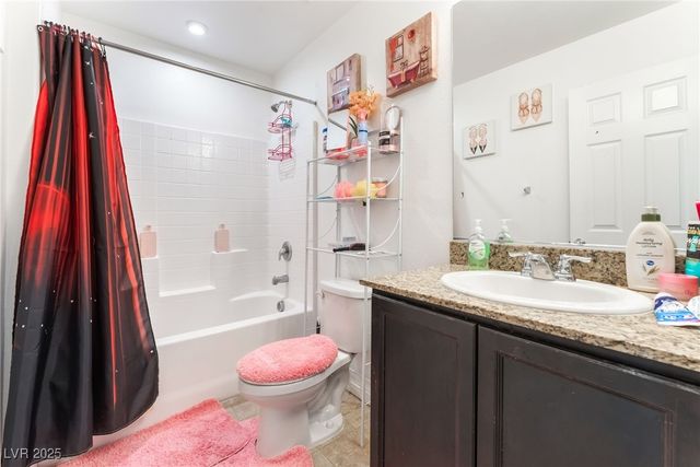 4636 Dover Straight Street, Las Vegas, NV 89115