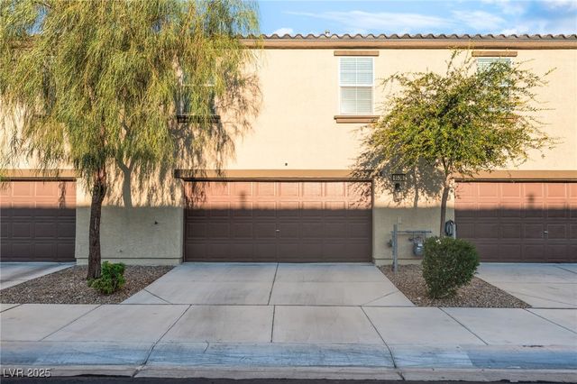 4636 Dover Straight Street, Las Vegas, NV 89115