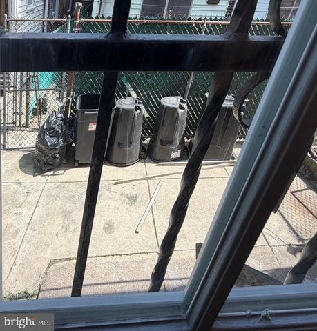 2667 N NAPA ST, Philadelphia, PA 19132